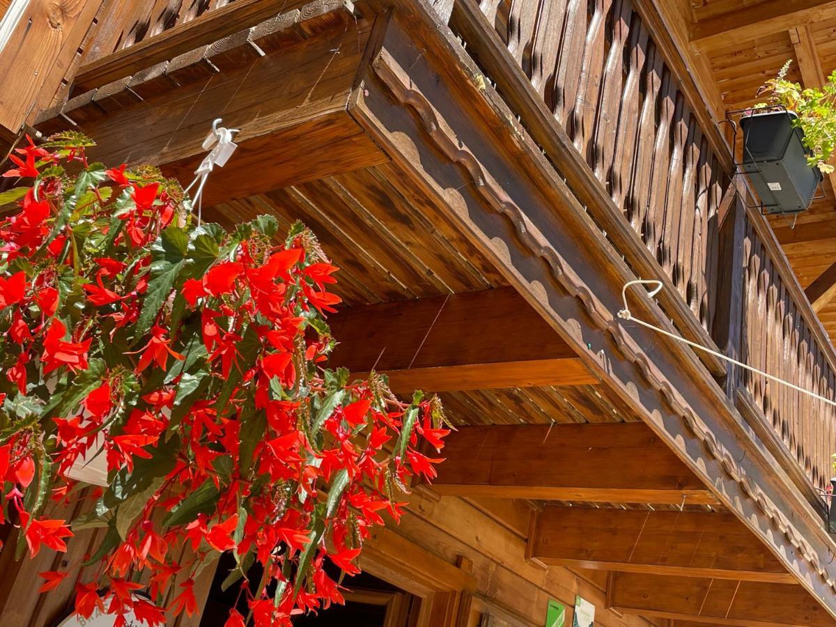 Le Chalet, chambres d hôtes, petit déjeuner inclus Roubion Exterior foto